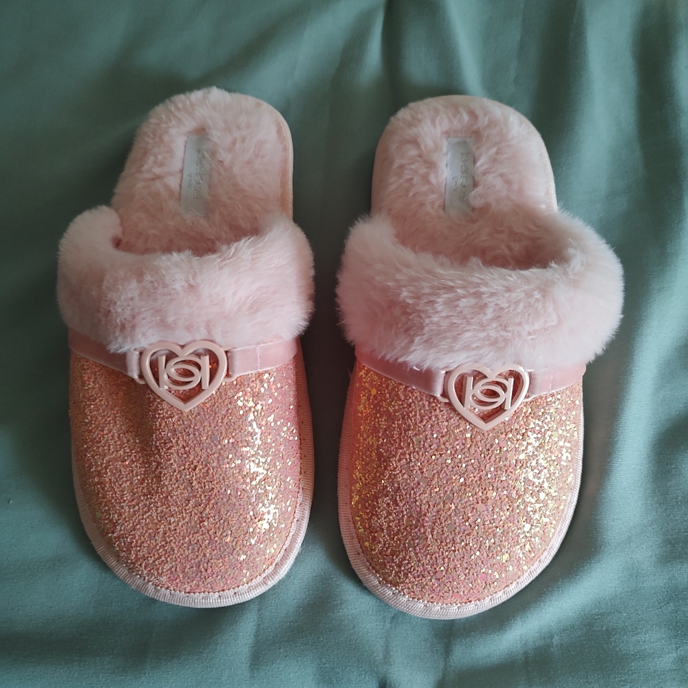 Girls Bebe pink & white furry slippers
